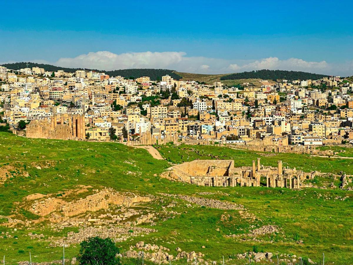 Bed and Breakfast Full Panorama Jerash Dżarasz Zewnętrze zdjęcie